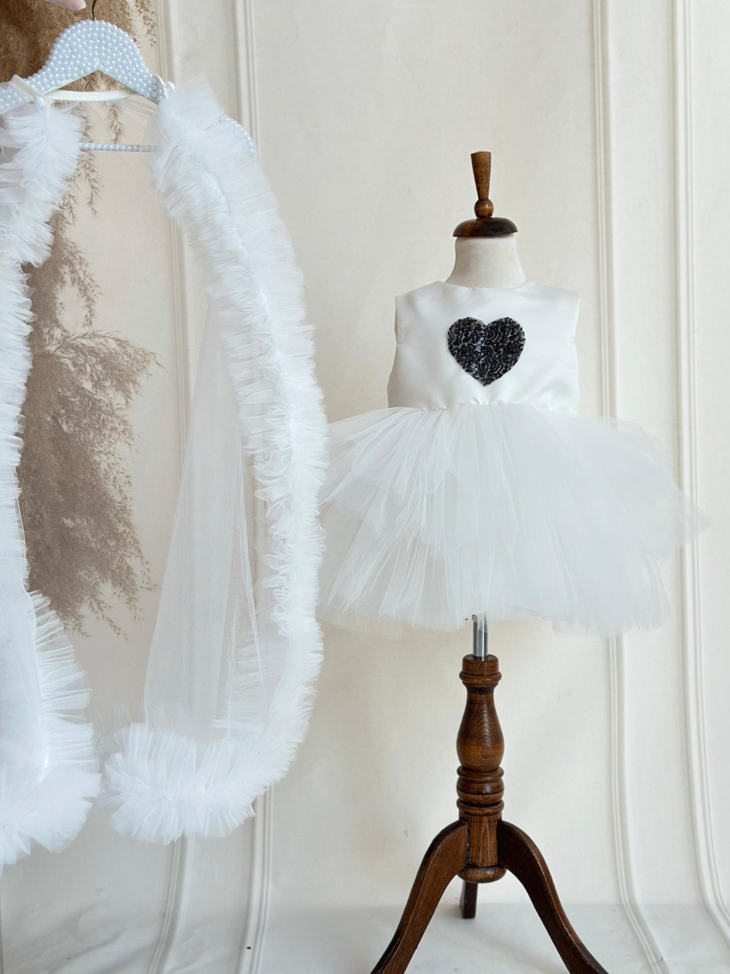 Black Heart Sequin Detachable Train Party Dress - White