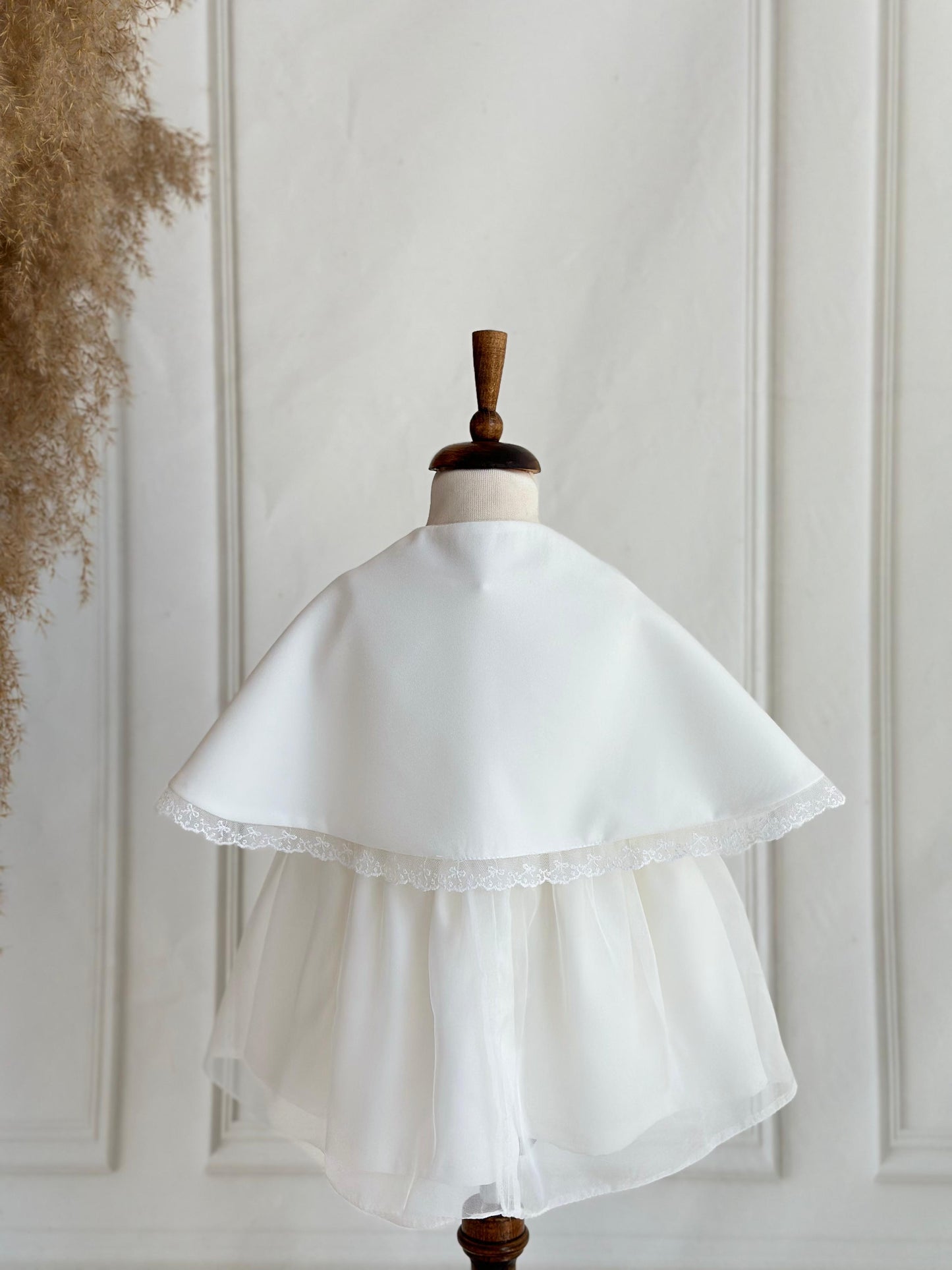 Crepe Fabric Cape Party Dress - White