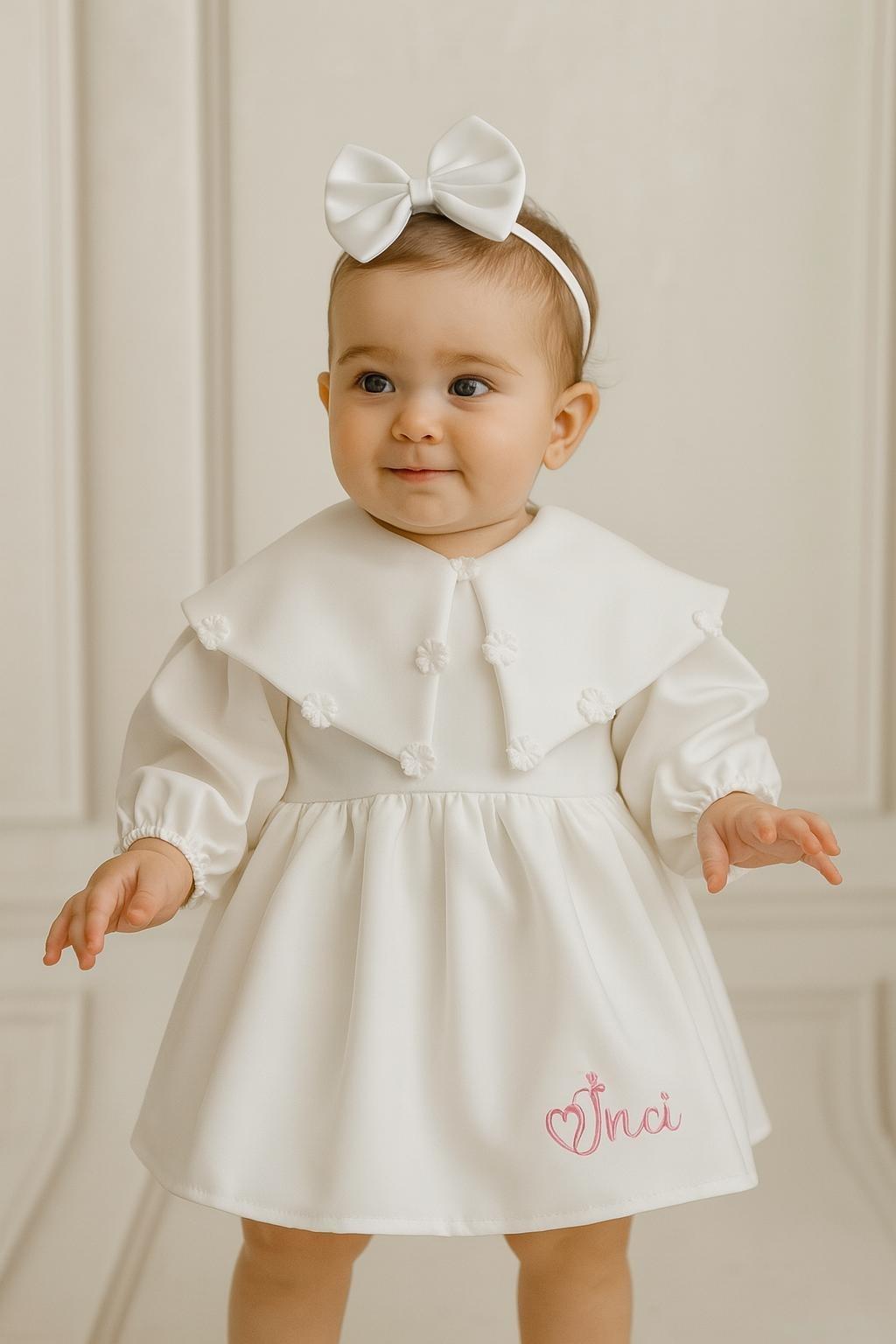 Personalized White Baby Girl Dress with Daisy Appliqués – Custom Name Embroidery, Special Occasion Outfit