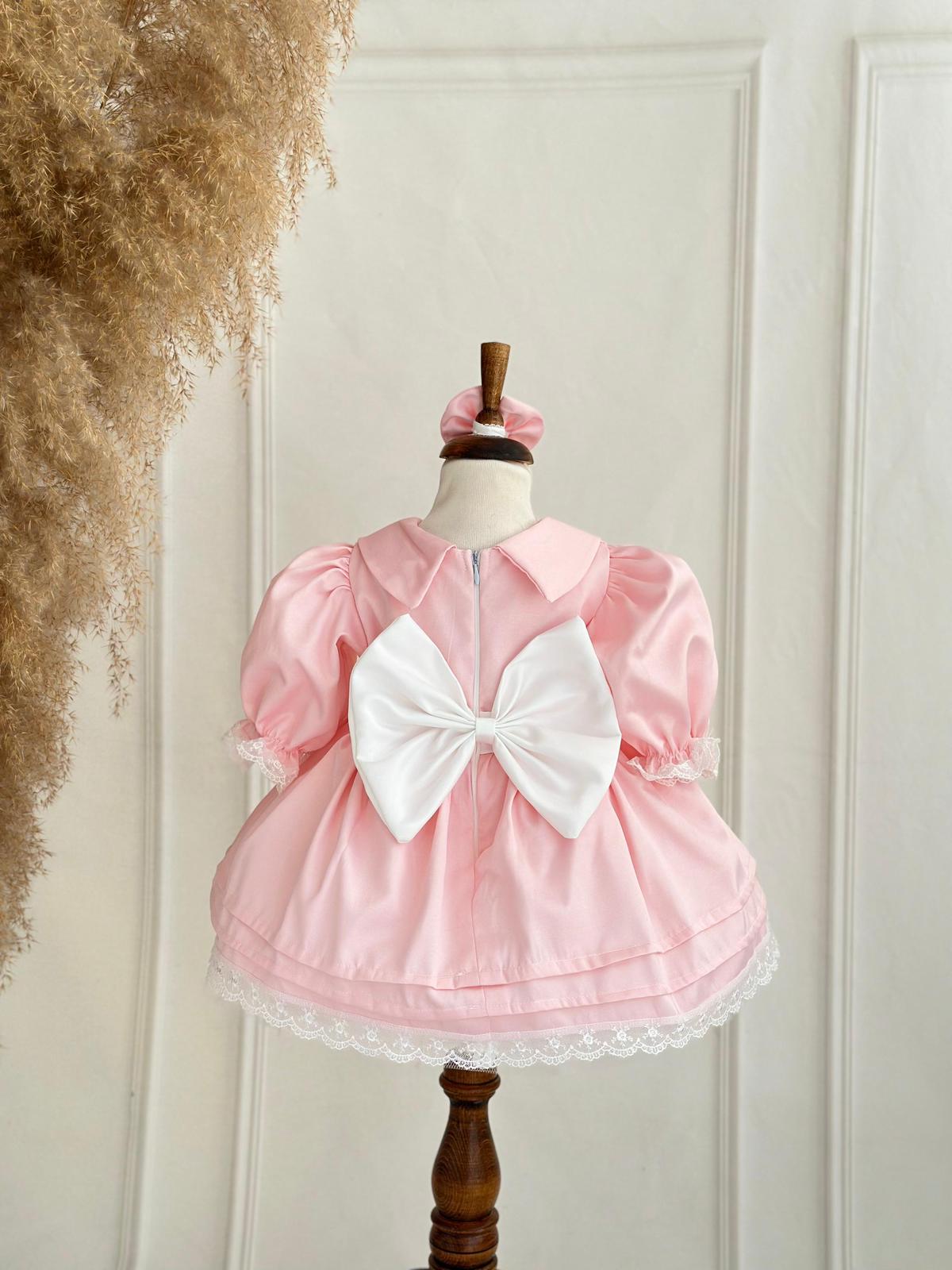 Vintage-Inspired Baby Girl Pink Puff Sleeve Dress with Lace Trim and Bow