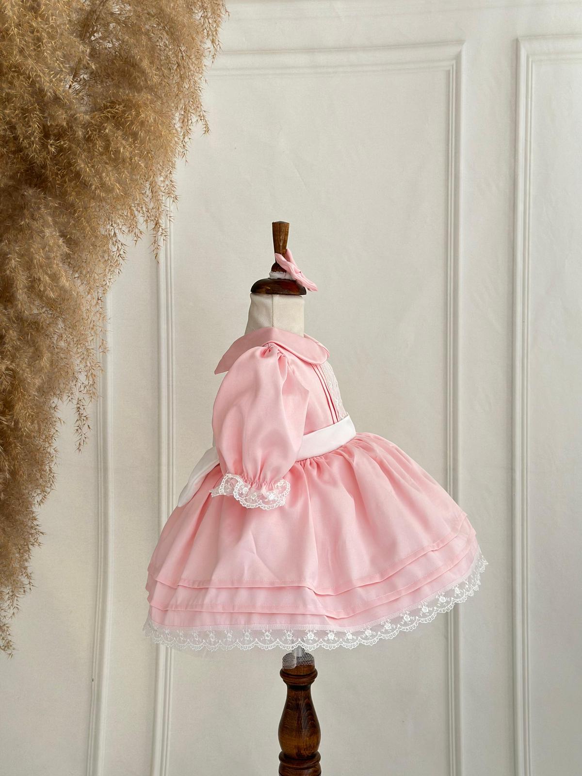 Vintage-Inspired Baby Girl Pink Puff Sleeve Dress with Lace Trim and Bow