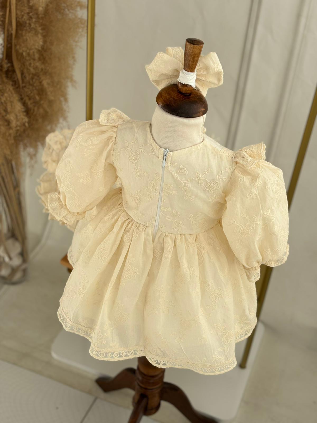Vintage Lace Baby Girl Dress with Bonnet & Bow | Cream Puff Sleeve Outfit for Special Occasions