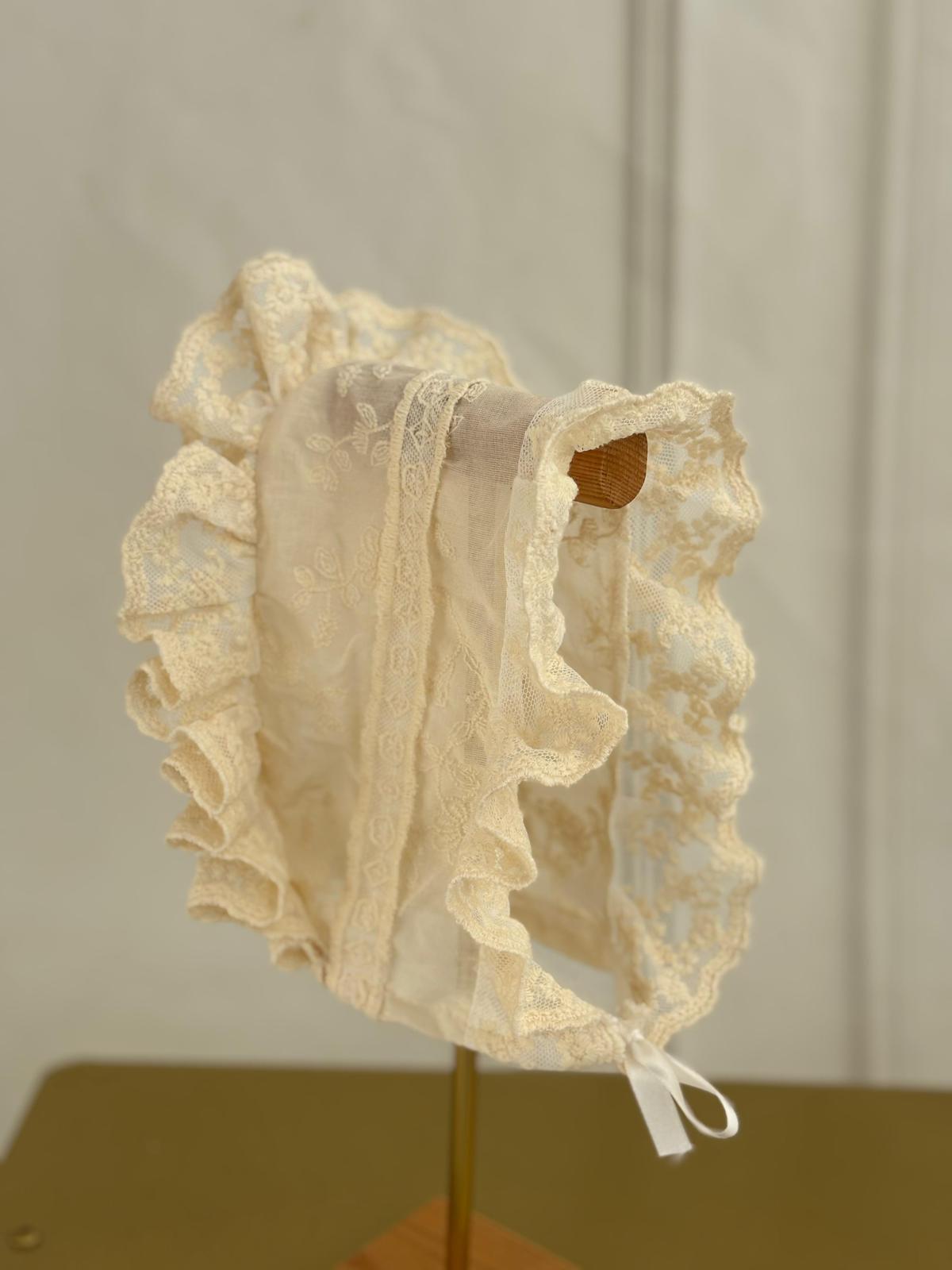 Vintage Lace Baby Girl Dress with Bonnet & Bow | Cream Puff Sleeve Outfit for Special Occasions