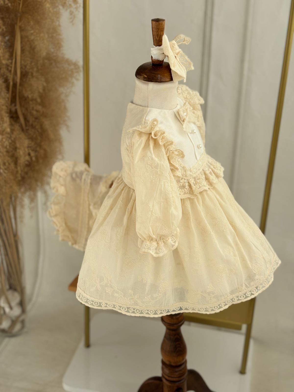Vintage Lace Baby Girl Dress with Bonnet & Bow | Cream Puff Sleeve Outfit for Special Occasions